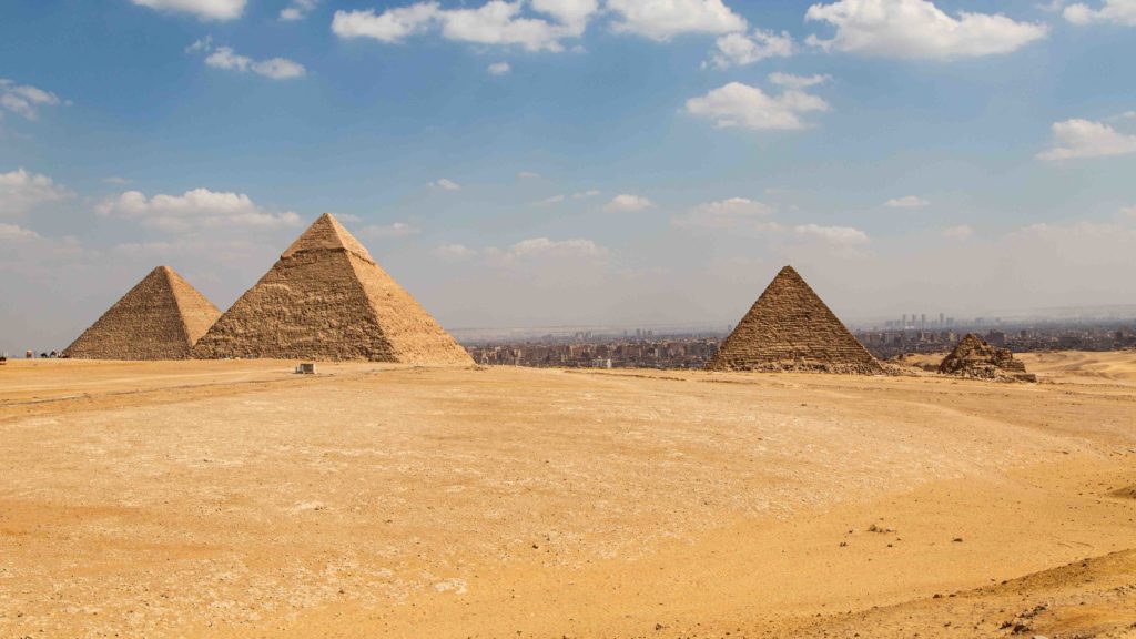 The Pyramid complex, (L to R) Khufu's Pyramid, Khafre's Pyramid and Menkaure's Pyramid.