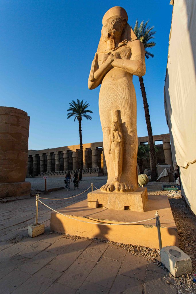 Statue of Ramses II with Nefretari