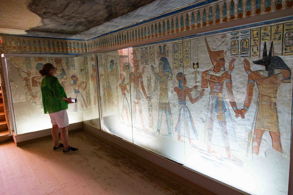 Inside Amunherkhepeshef's tomb